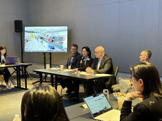 차바이오텍의 미국 자회사 마티카 바이오테크놀로지가 6일(현지시간) 미국 보스턴에서 기자간담회를 열고 자체개발한 세포주 '마티맥스'에 대해 설명하고 있다. 차바이오텍 제공